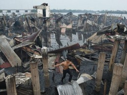 Ajudas humanitárias conseguem melhor resposta nas catástrofes utilizando celulares